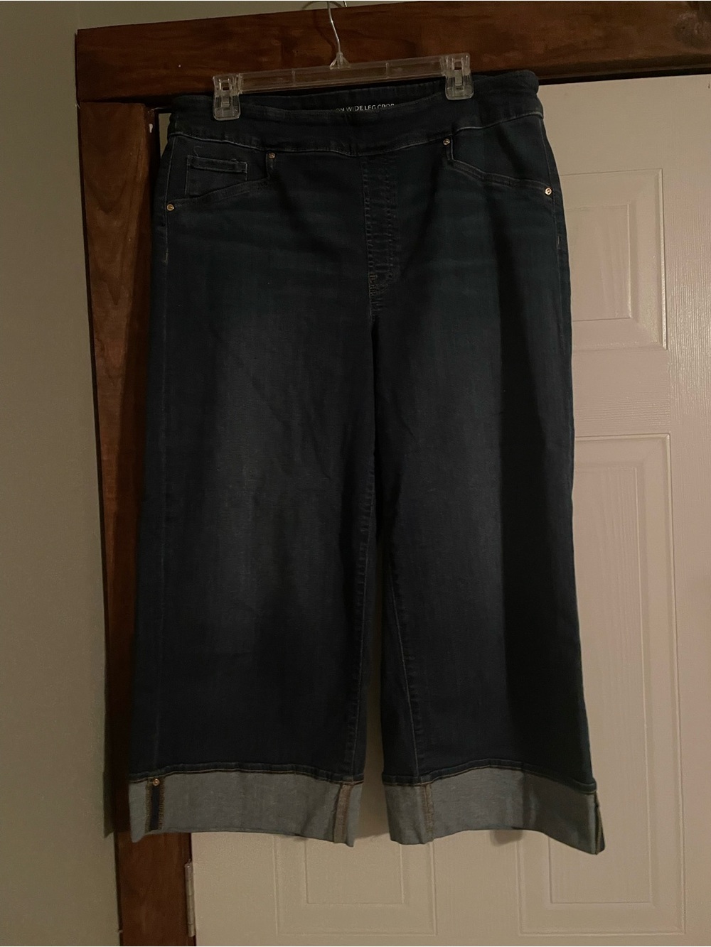 Chico's Dark Blue Wide-Leg Cropped Jeans